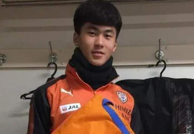 欧美亚洲综合在线观看